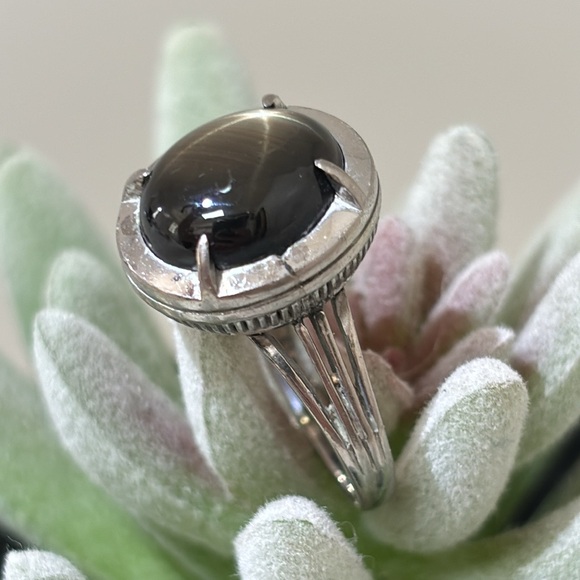 Vintage Platinum Genuine Black Star Sapphire Ring - Picture 7 of 13